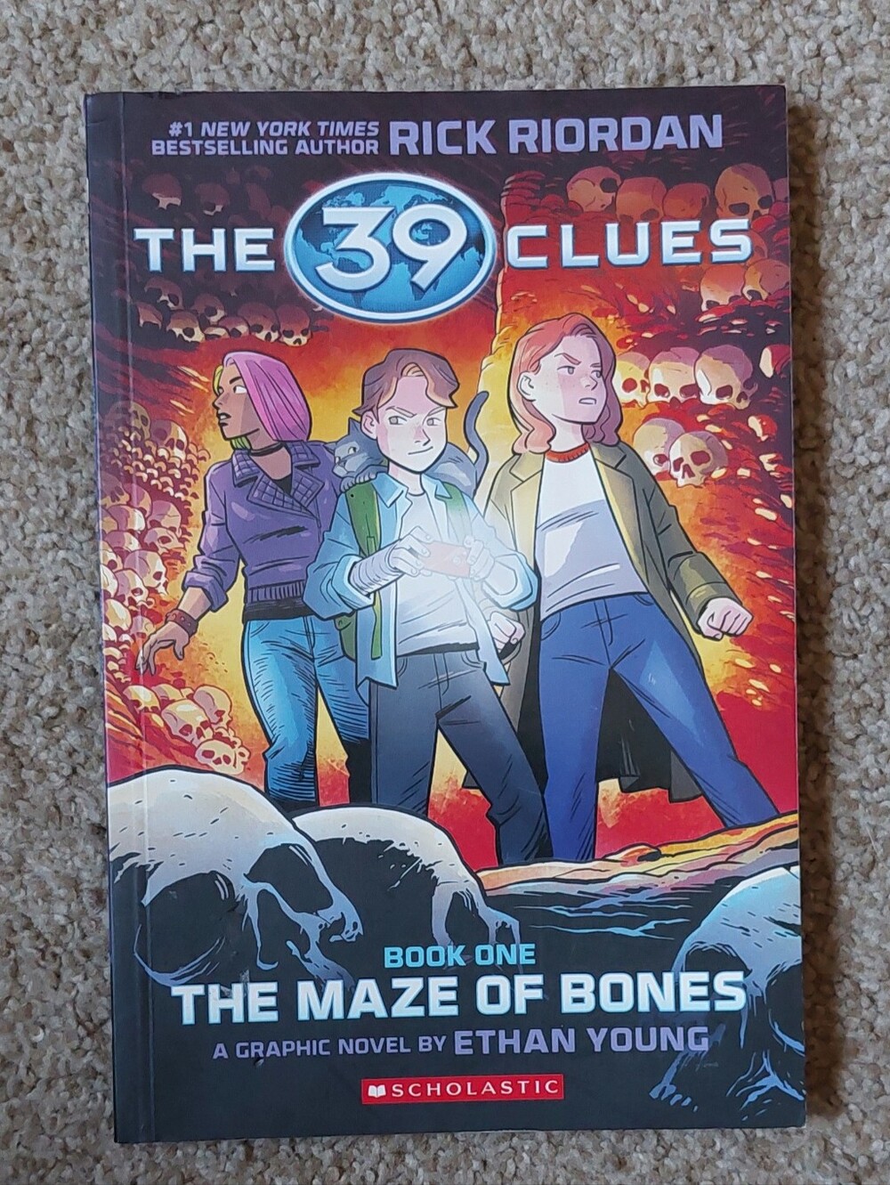 Scholastic The 39 Clues: The Maze of Bones Book One (Graphic Novel)